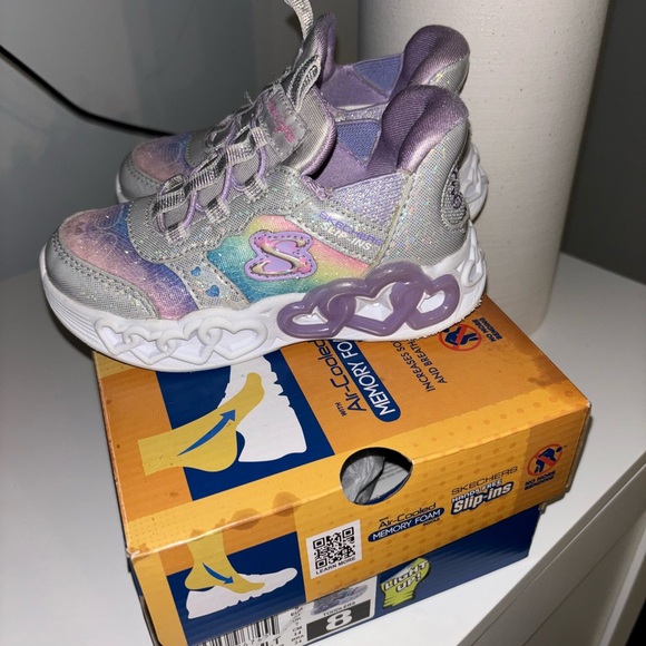 Skechers Slip-ins: Infinite Heart Lights toddler size 8 - Picture 3 of 10